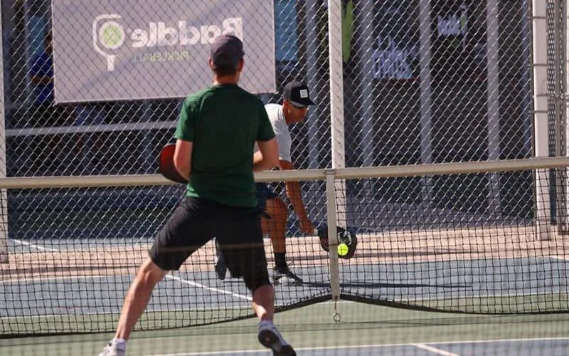 ky thuat dink pickleball bi quyet lam chu khu vuc kitchen va nang tam